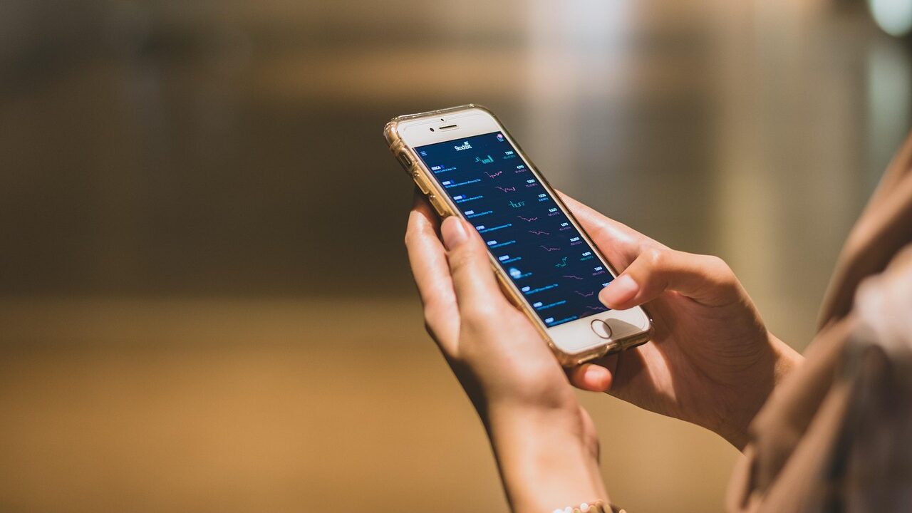 business-7304257_1280 The Cryptocurrency Services Industry is a fast-growing part of the financial technology (fintech) world. It includes companies that provide tools and platforms to help people buy, sell, store, transfer, and manage cryptocurrencies like Bitcoin, Ethereum, and USDC.